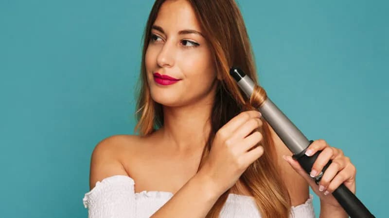 Jak używać lokówki automatycznej Hoffen, by uzyskać idealne loki