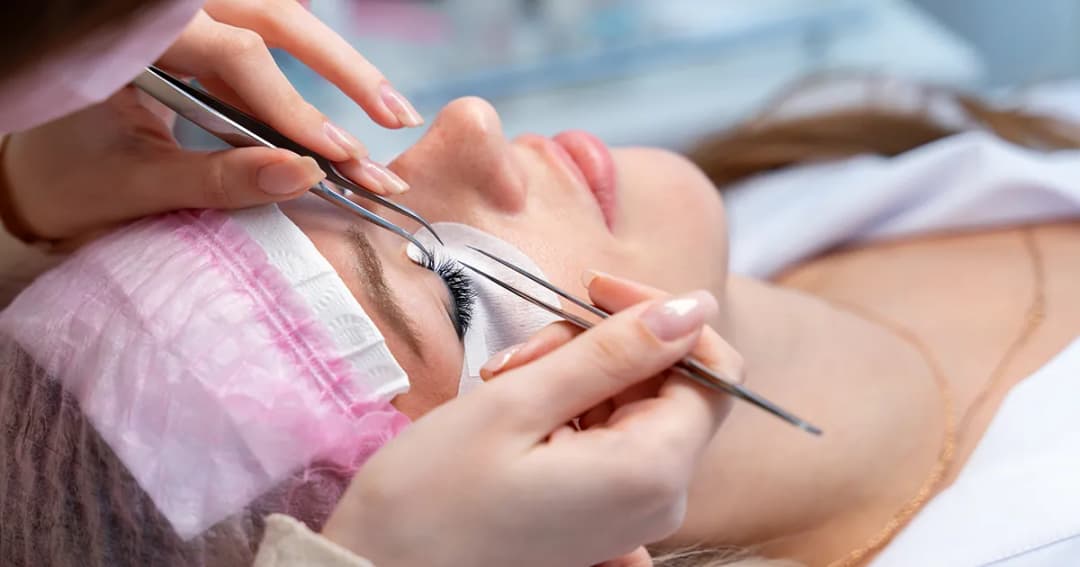 Rzęsy efekt Kim cena – sprawdź najlepsze oferty i porównania